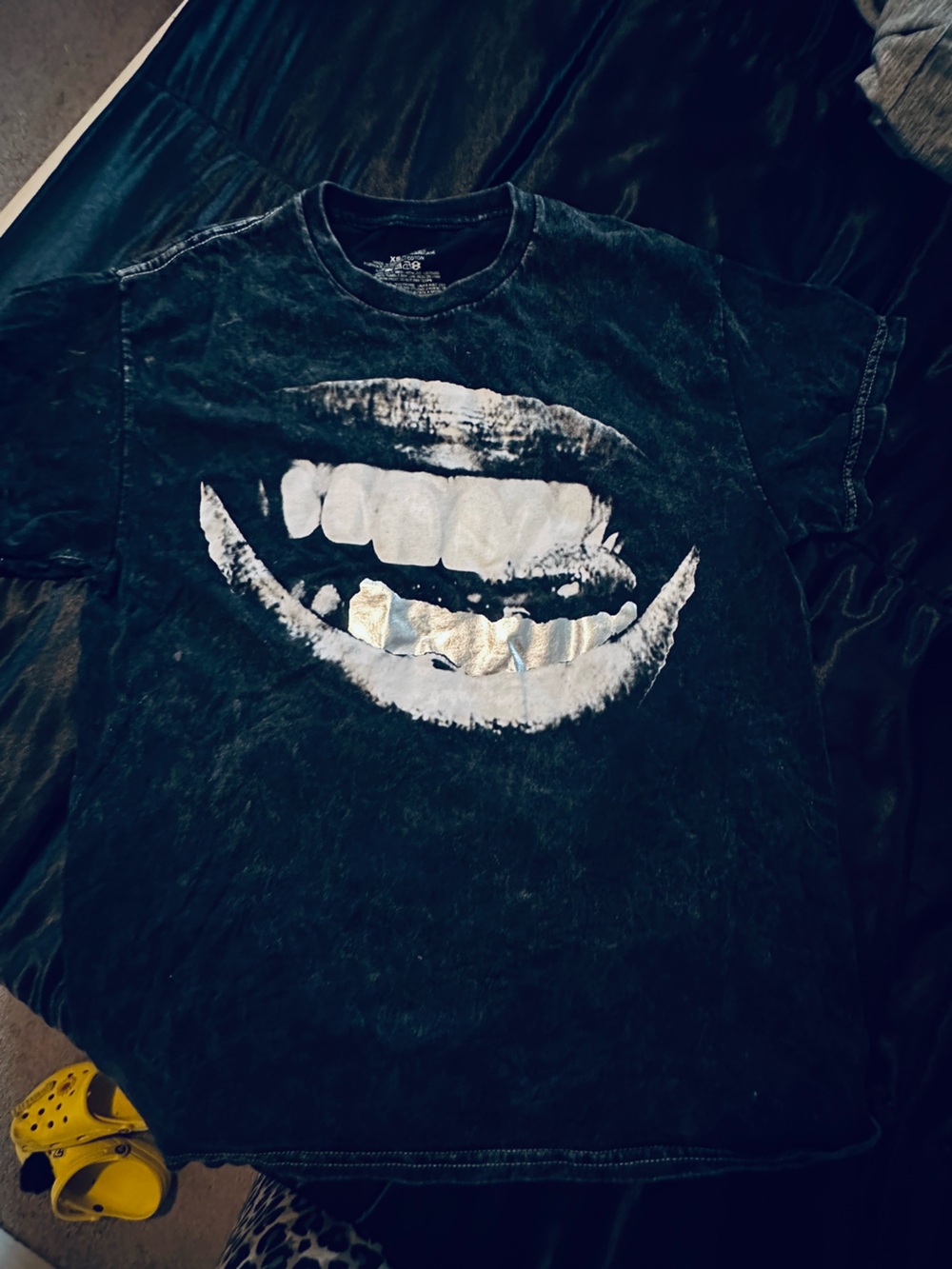 Fashion Nova Black Tee with White Mouth Graphic and Gold Accent